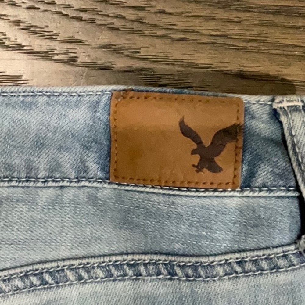 American Eagle Outfitters Light Blue Distressed Denim Shorts - Picture 5 of 5